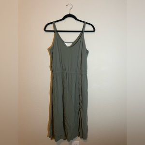 Green sundress, adjustable cinching/slit on side. Size M